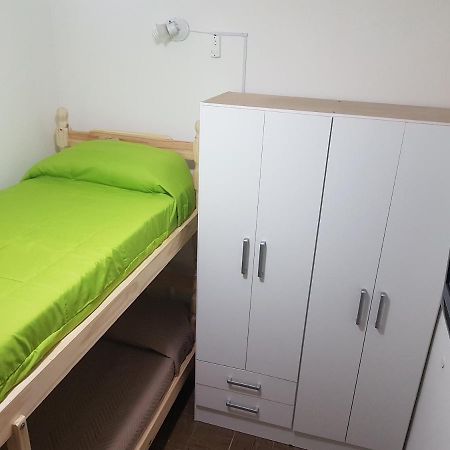 Habitacion Con Bano Privado Un Piso Por Escalera บัวโนสไอเรส ภายนอก รูปภาพ